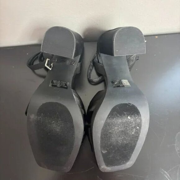 MIA | Aliciana Satin Knot Platform Women's Heels - Picture 6 of 6